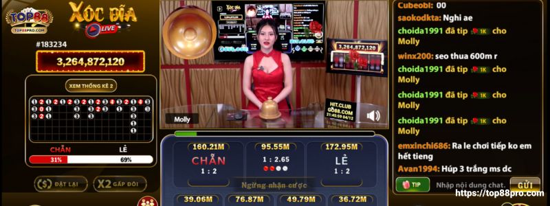 Dealer xinh tuoi tai sanh Live Casino Top88